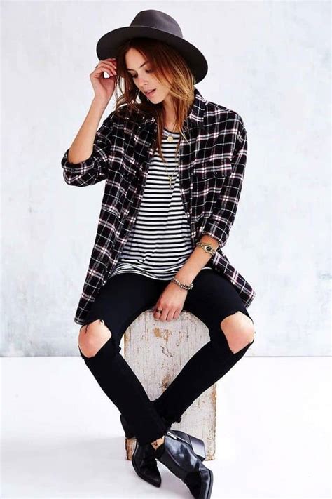 feminine tomboy outfits.